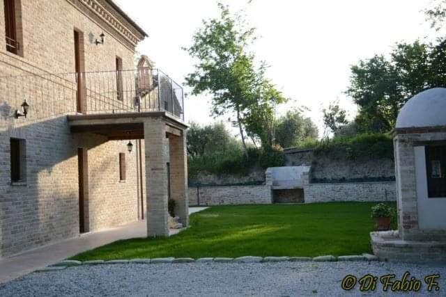 L' Antico Pozzo Country House Monsampietro Morico Esterno foto